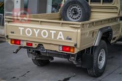 Toyota Land Cruiser Pickup